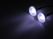 Diody LED z reflektorami z filtrem